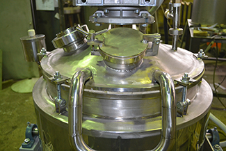 Вакуумный миксер-гомогенизатор УМТИ-СИ Вакуумный миксер-гомогенизатор УМТИ-СИ