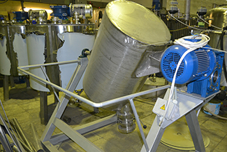 Смеситель типа "Пьяная бочка" Смеситель типа "Пьяная бочка"